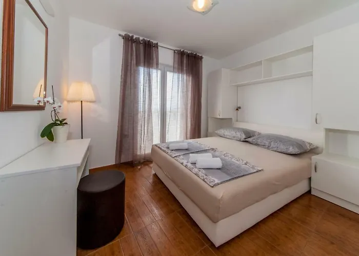 Nika Apartman *